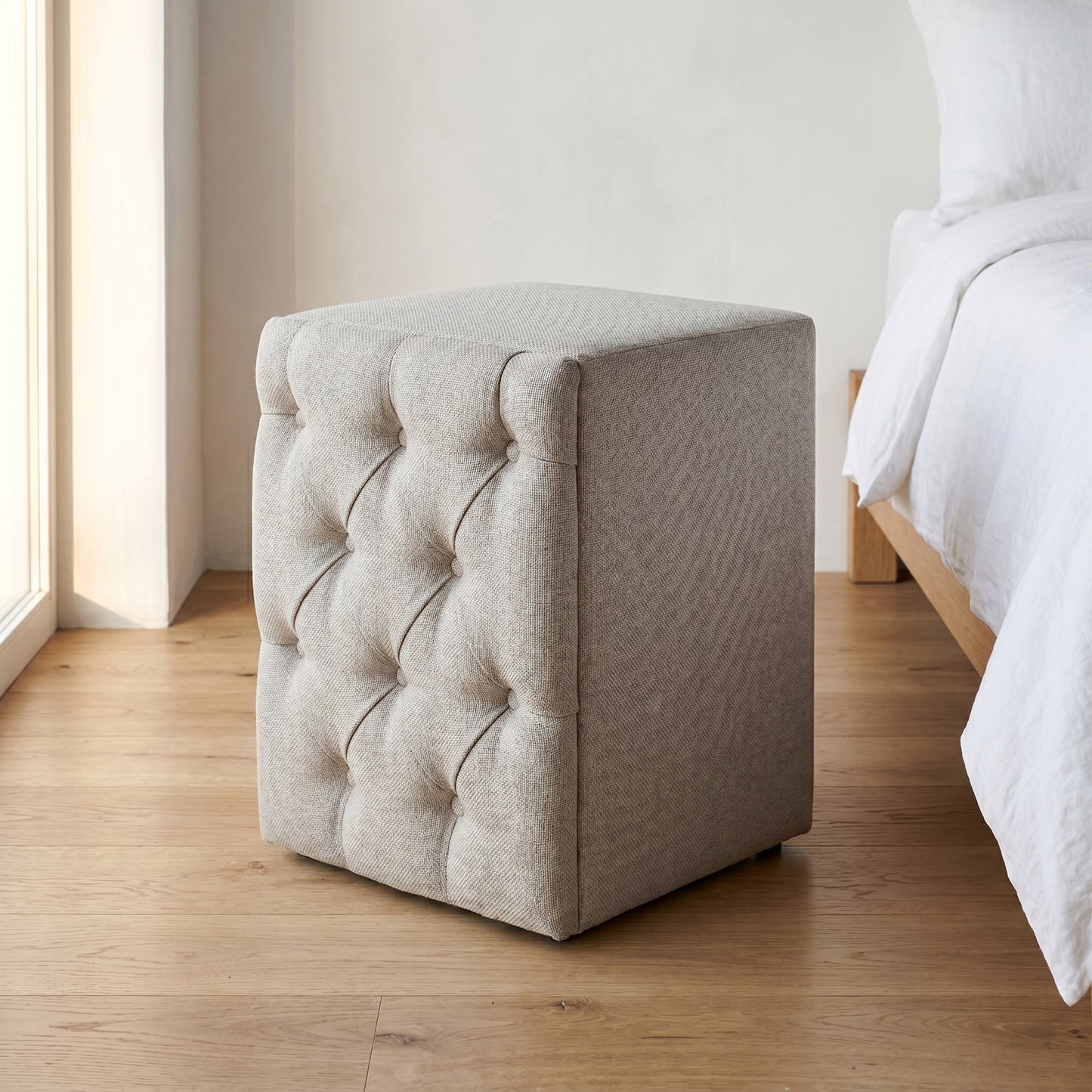 SIMPLE CHESTERFIELD SENGEBORD